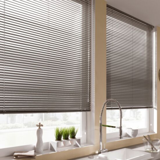 Горизонтальные жалюзи для дома